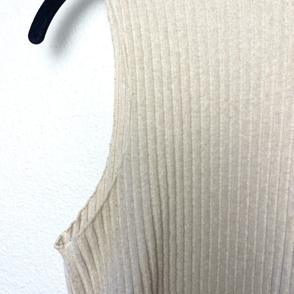 Zara Sleeveless Sweater Turtleneck Top | Medium - Picture 4 of 5